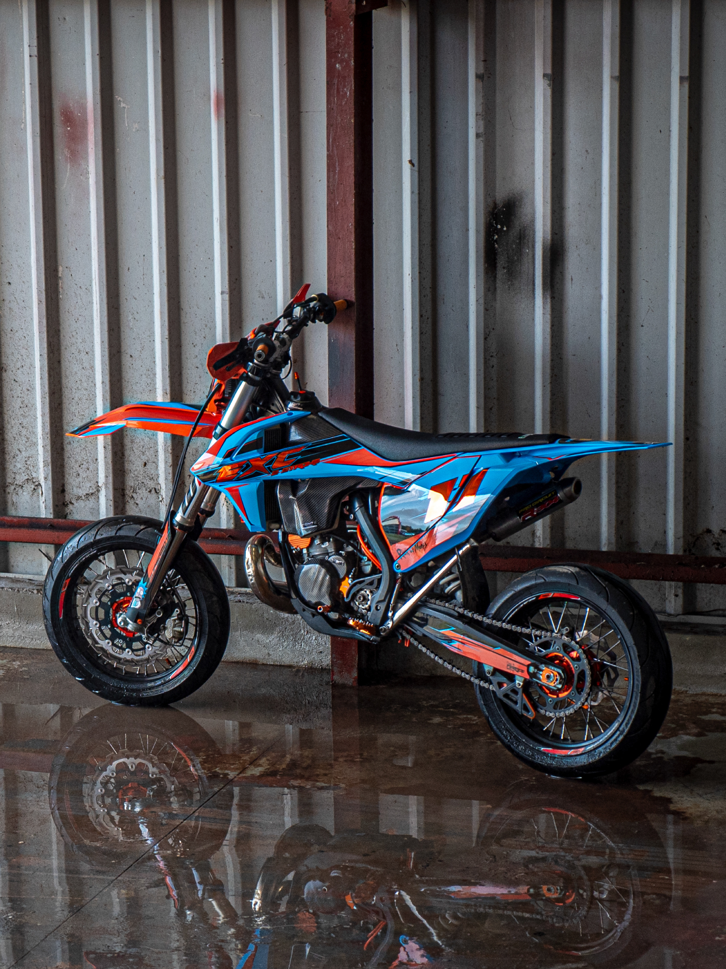 supermot