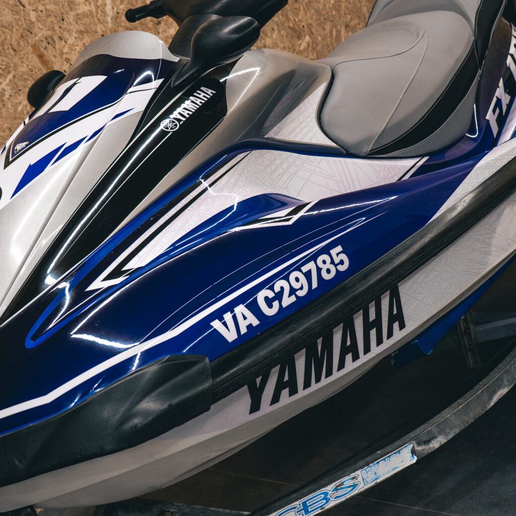 jet ski